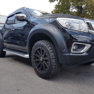 Kotflügelverbreiterung schwarz grau matt Nissan Navara NP300 EURO5