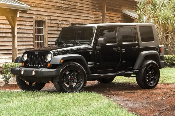 TUFF T10 Alufelge 17" ET12 Jeep Wrangler