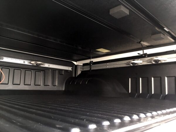 Trifold Tri-Fold Alu-Abdeckung - Nissan Navara NP300 -Mercedes Benz X-Klasse