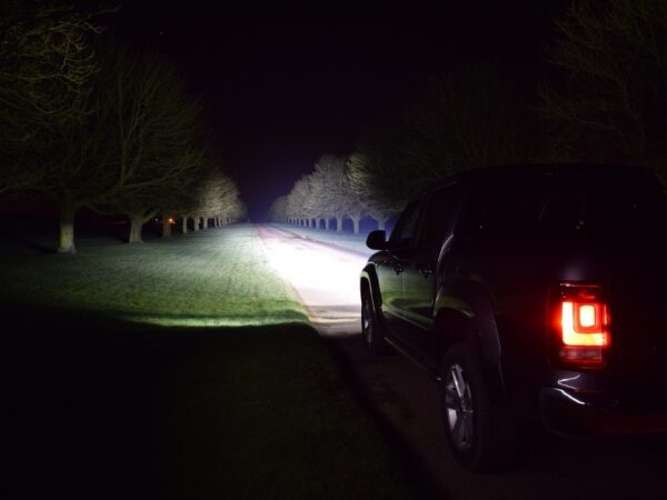 Lazer Lamps Kühlergrill-Montagesatz für VW Amarok V6, 2016- inkl. Triple-R 750 Elite-3