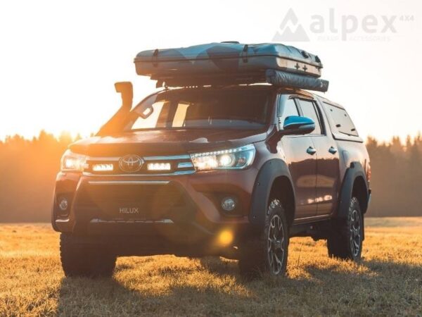 Lazer Lamps Kühlergrill-Montagesatz für Toyota Hilux 2015-2020 inkl. Triple-R 750 Elite Gen-2