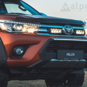 Lazer Lamps Kühlergrill-Montagesatz für Toyota Hilux 2015-2020 inkl. Triple-R 750 Elite Gen-2