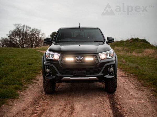 Lazer Lamps Kühlergrill-Montagesatz für Toyota Hilux 2019- inkl. ST 4