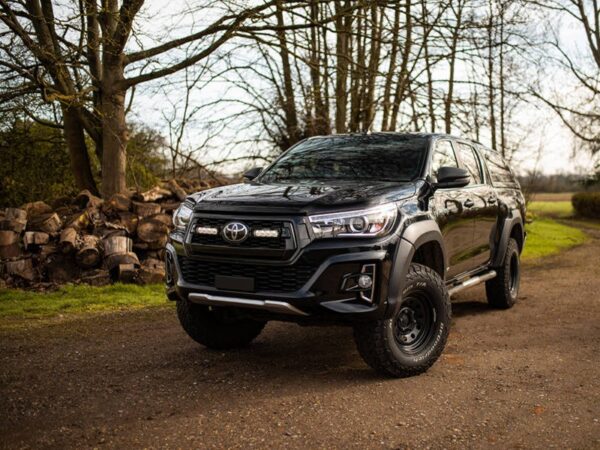 Lazer Lamps Kühlergrill-Montagesatz für Toyota Hilux 2019- inkl. ST 4