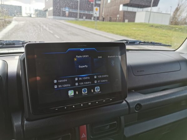 Suzuki Jimny GJ Radio / Multimedia Alpine