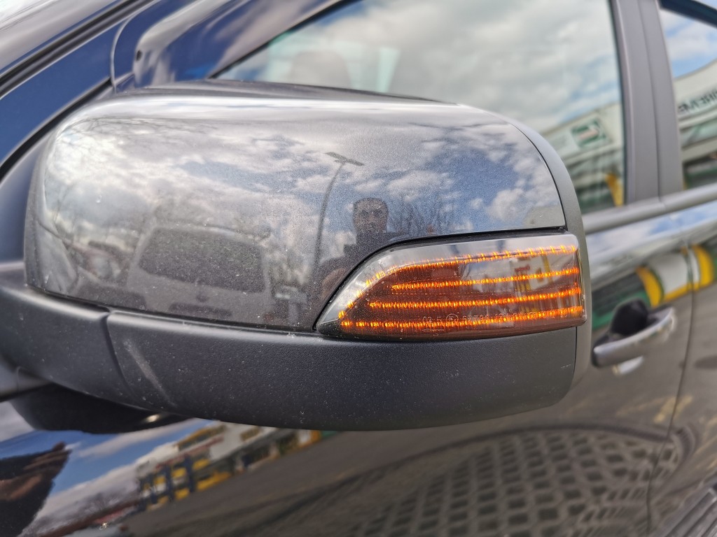 LED Blinker im Spiegel schwarz "E" - Ford Ranger / Raptor