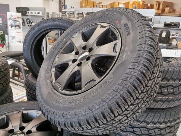 265/65R17" Yokohama Geolandar G015 T/A All Terrain M+S