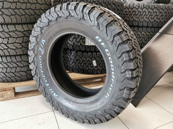 285/65R18 BfGoodrich Ko2 A/T Reifen