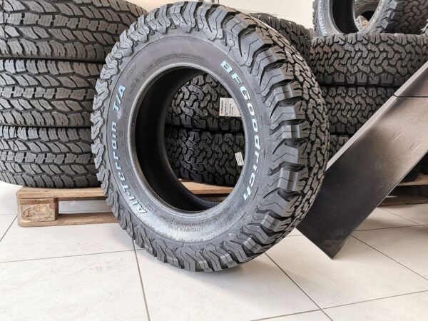 285/65R18 BfGoodrich Ko2 A/T Reifen