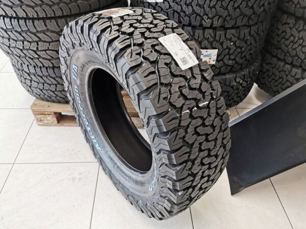 285/65R18 BfGoodrich Ko2 A/T Reifen