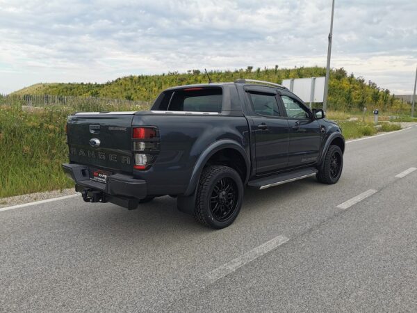 Kotflügelverbreiterung City Grau BJ9 Ford Ranger 2019- mit PDC