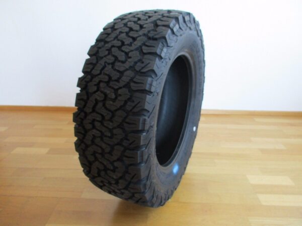 265/60R18" 119/116S BFGoodrich T/A KO2 All-Terrain