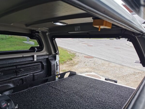 Aeroklas Stylish Hardtop - seitliche Aufklappfenster - Ford Ranger DK