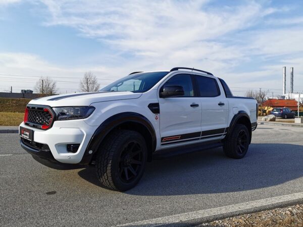 Kotflügelverbreiterung City schwarz lackiert Ford Ranger 2019- mit PDC