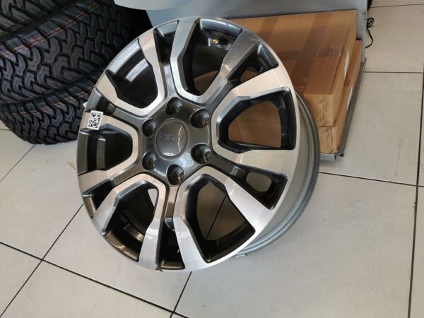 8x18" ET55 6x139,7 HUB 93,1 Ford Ranger Wildtrak Alufelge Original