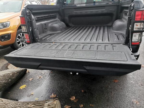 Spoiler Heckklappe - Ladekantenschutz Ford Ranger