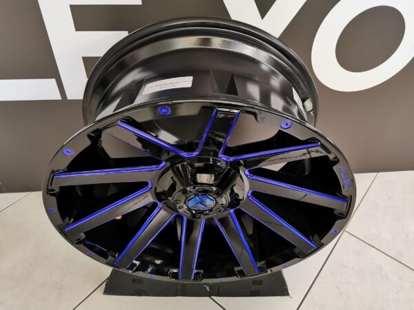 20" Fuel Contra Alufelge - 9x20 6x139,7 ET20 6x135