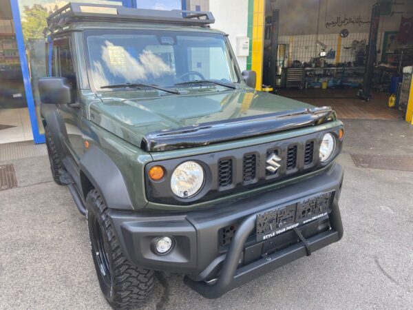 Bug Buard Insektenschutz auf Motorhaube - Suzuki Jimny