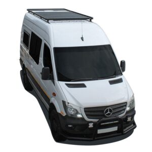 Mercedes-Benz Sprinter 144in / 170in / L2 / L3 / MWB / LWB mit OEM Schienen (2006 - Heute) Slimline II Dachträger Kit / Hoch