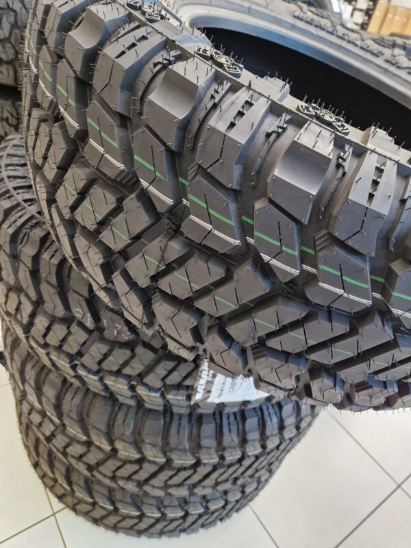 Radar Renegade R/T+ P.O.R. 285/65 R18 121/118Q Ganzjahresreifen - M&S – Bild 3