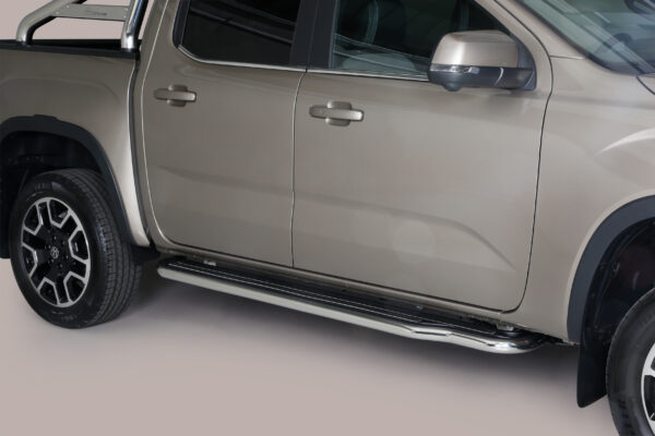 Misutonida P521IX Edelstahl poliert Trittbretter für Volkswagen Amarok ab 2023 – mit Kunststoff Trittfläche