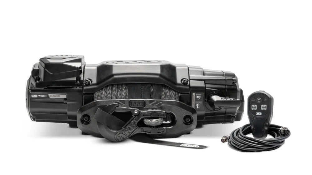 ARB Seilwinde 10.000 lb (4,5kg) – Profi-Seilwinde mit 28m Kunststoffseil für Offroad & Fahrzeugbergung