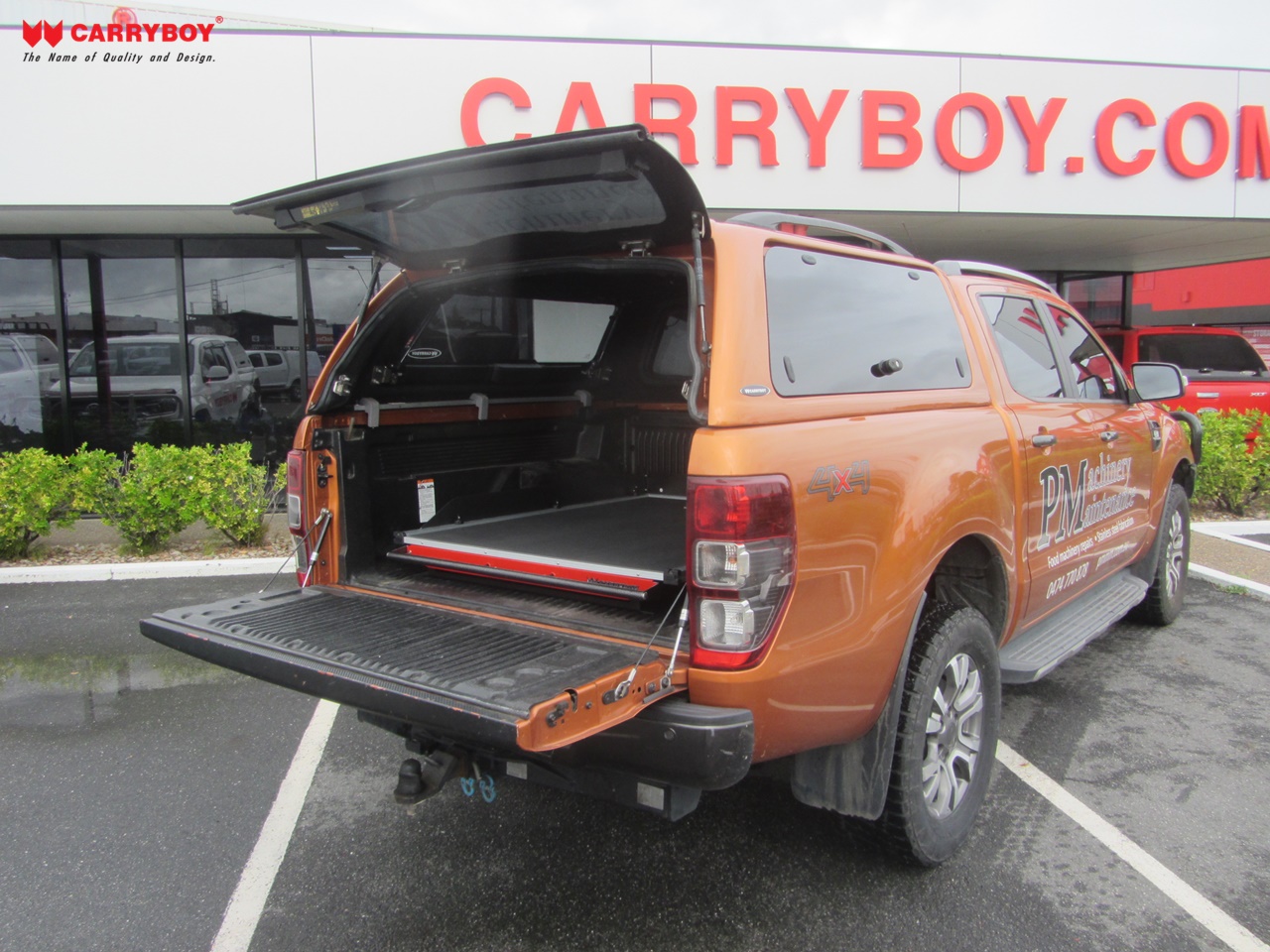 Carryboy ausziehbarer Laderaumtisch SIMPLE Größe S – 1000 x 1380 x 208 mm für Toyota, Isuzu und Mitsubishi – Bild 2