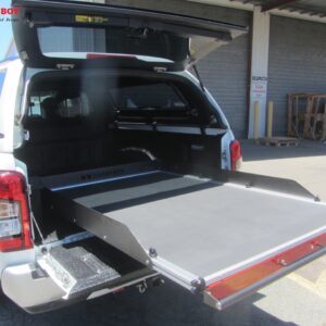 Carryboy ausziehbarer Laderaumtisch SIMPLE Größe S – 1000 x 1380 x 208 mm für Toyota, Isuzu und Mitsubishi