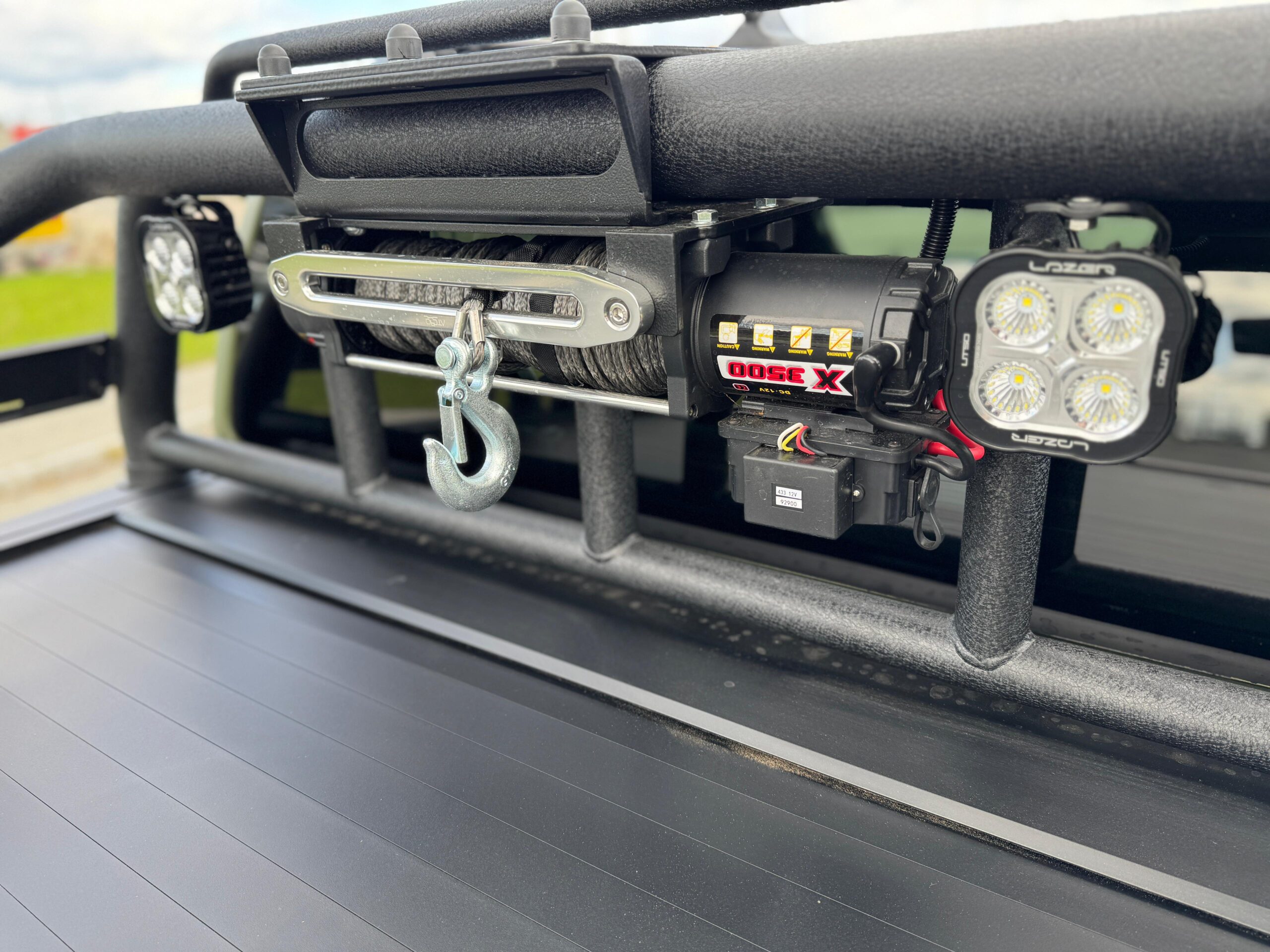 Atcro Trägerplatte für 50 Meter Seilwinde – Hunting Rollbar